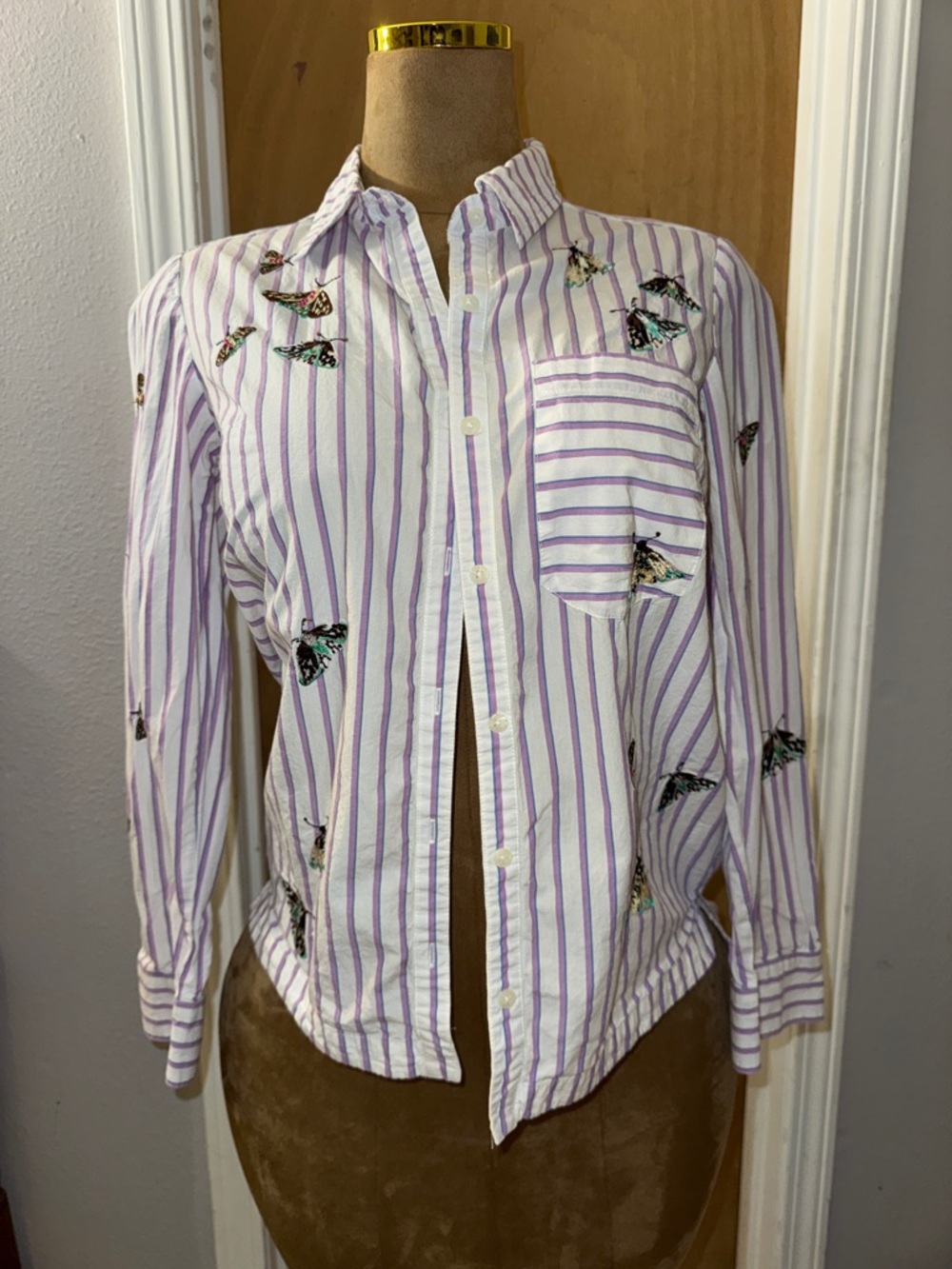 ANTHROPOLOGIE MAEVE Butterfly Embroidered Button Down Stripe Shirt, relaxed XS - Picture 3 of 13